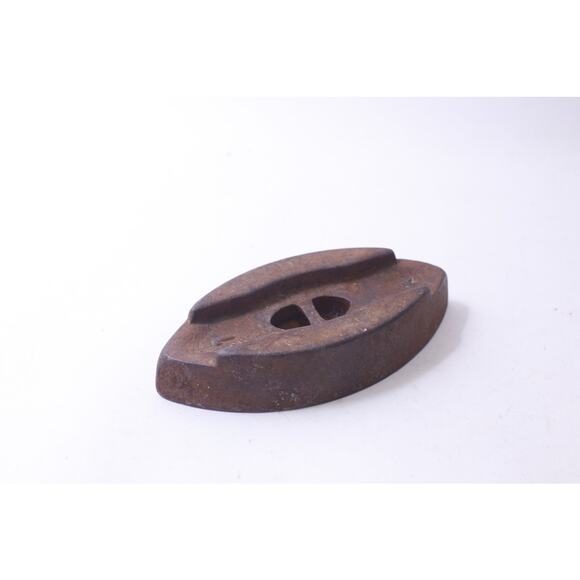 Antique Sad Iron, Rustic, Vintage, Ironing, Collectible, Homeware, Historic, - Picture 1 of 3